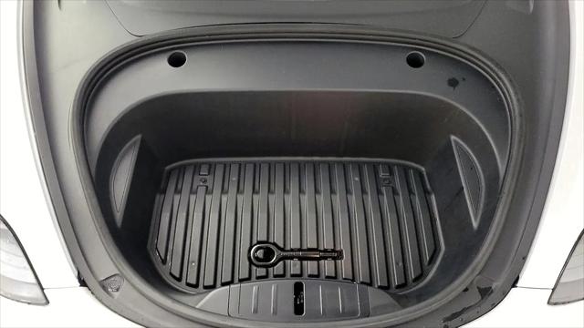 2021 Tesla Model 3 Standard Range Plus Rear-Wheel Drive