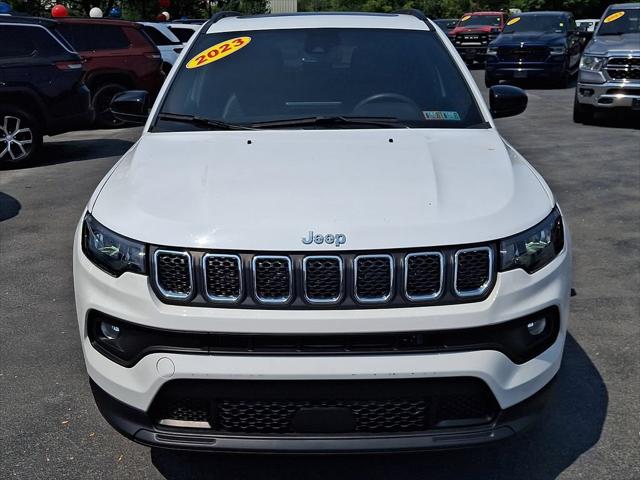 2023 Jeep Compass Latitude Lux FWD 2023 Jeep Compass Latitude Lux FWD