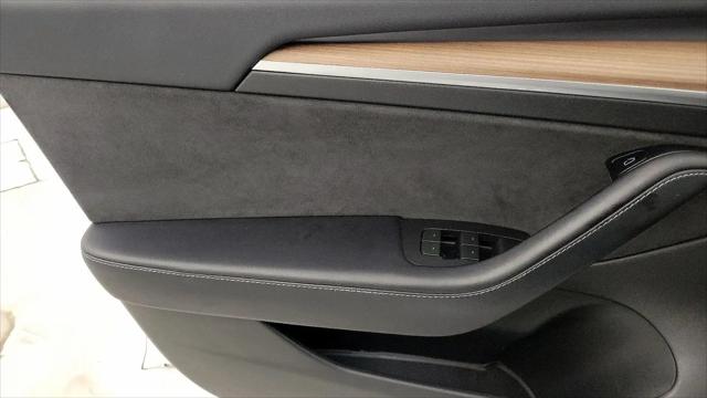 2022 Tesla Model 3 Long Range Dual Motor All-Wheel Drive