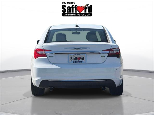 2013 Chrysler 200 Touring