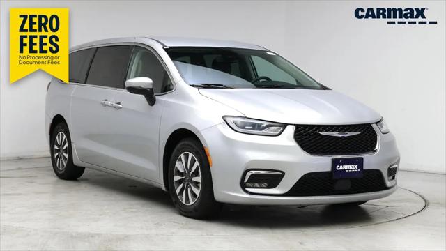 2023 Chrysler Pacifica Hybrid Touring L for sale in Puyallup, WA