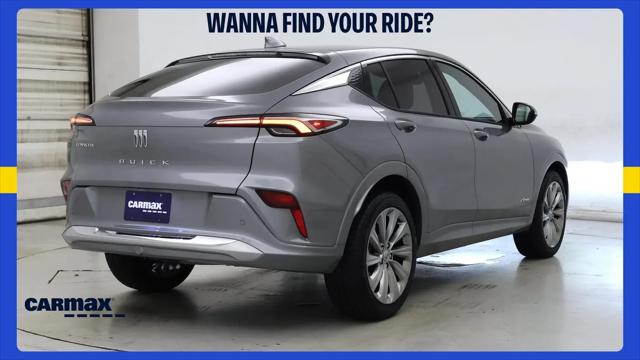 2025 Buick NV Avenir FWD