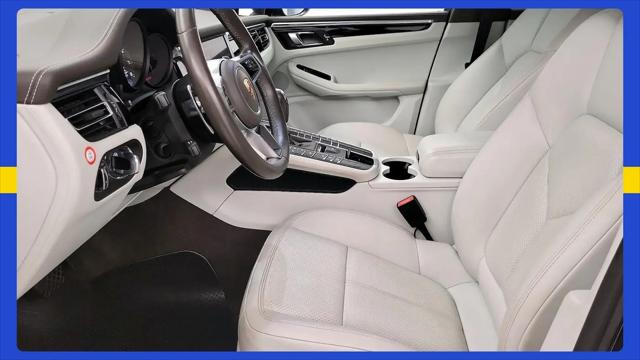 2021 Porsche Macan Macan