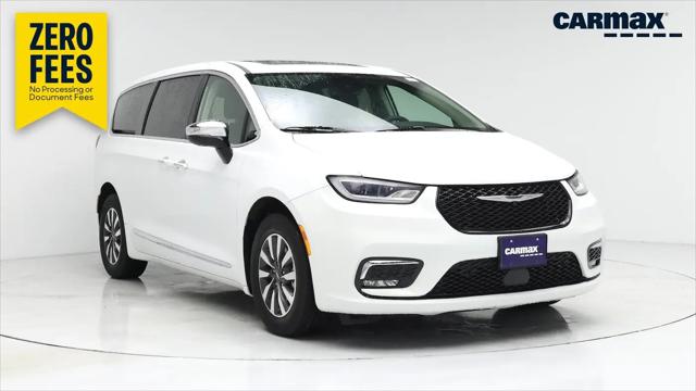 2023 Chrysler Pacifica Hybrid Limited for sale in Naperville, IL