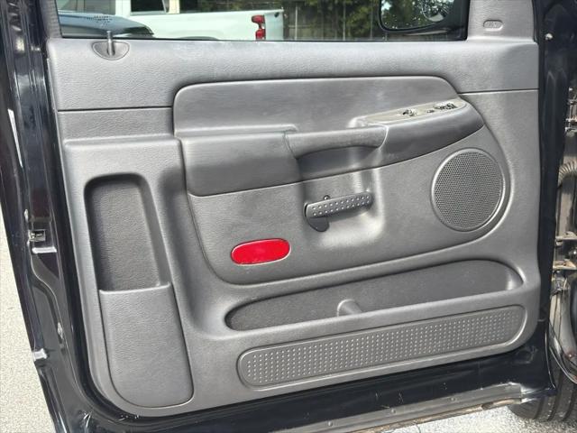 2004 Dodge Ram 1500 SLT/Laramie
