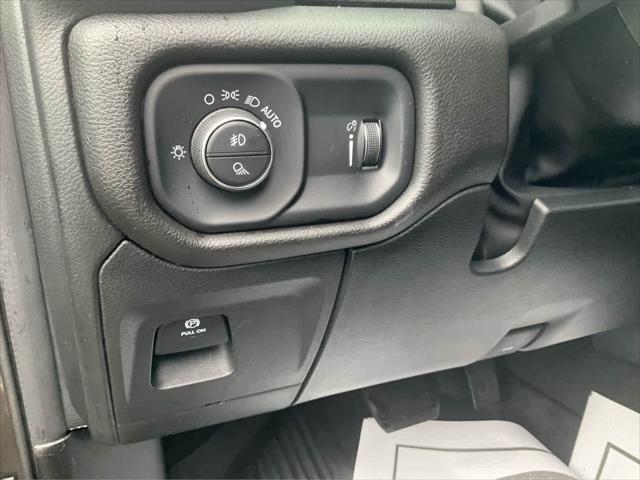 2024 Ram 1500 Tradesman Quad Cab 4x4 64 Box