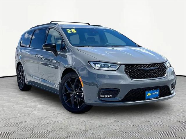 2025 Chrysler Pacifica Limited for sale in North Attleboro, MA