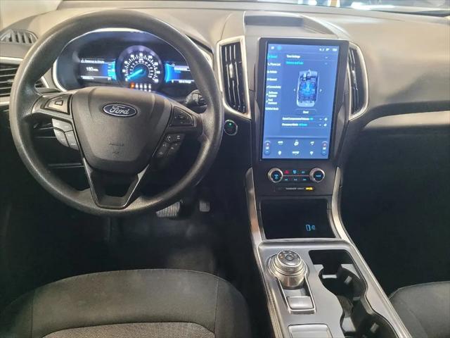 2021 Ford Edge SE