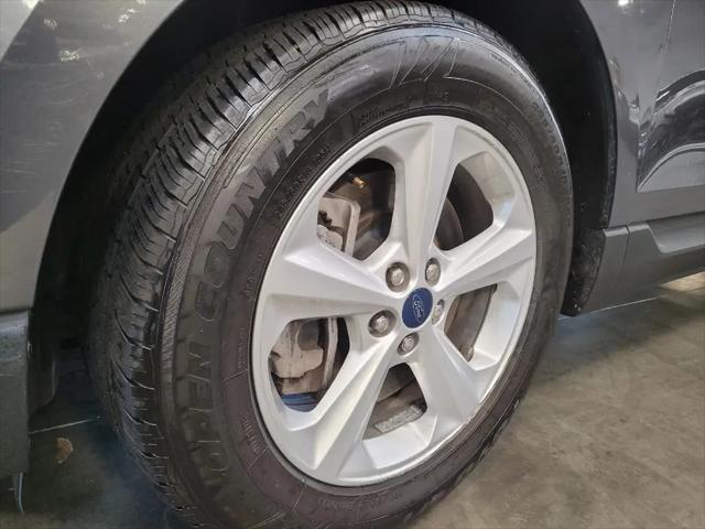 2021 Ford Edge SE