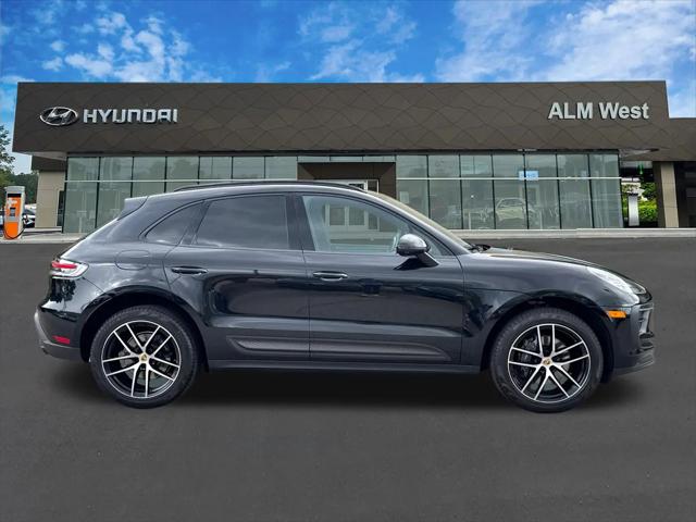 2023 Porsche Macan Macan