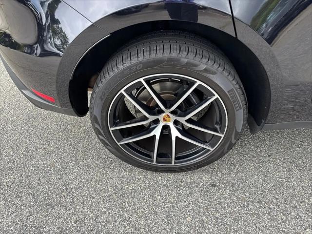 2023 Porsche Macan Macan