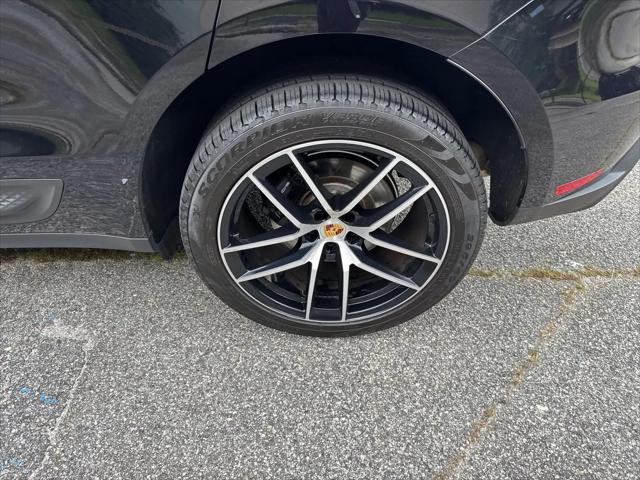 2023 Porsche Macan Macan