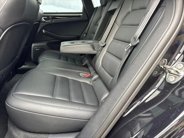 2023 Porsche Macan Macan