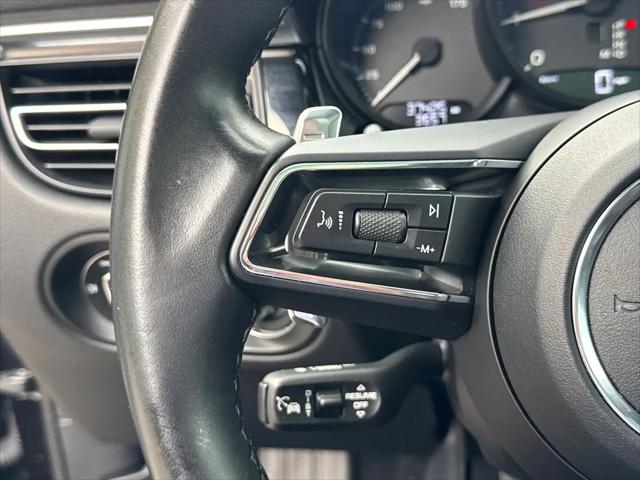 2023 Porsche Macan Macan
