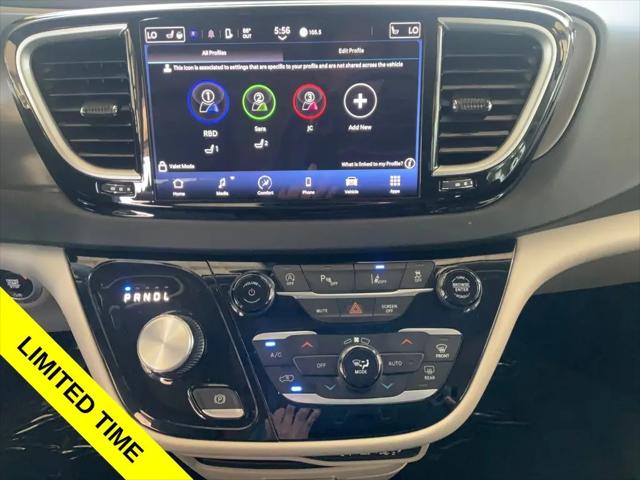 2023 Chrysler Pacifica Touring L