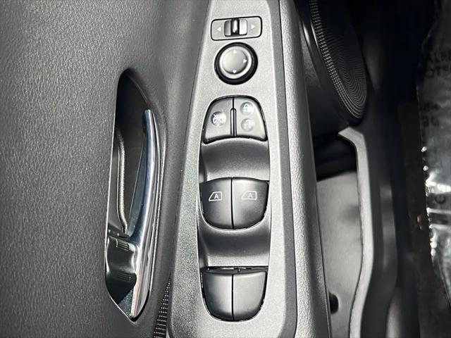 2021 Nissan Kicks SV Xtronic CVT