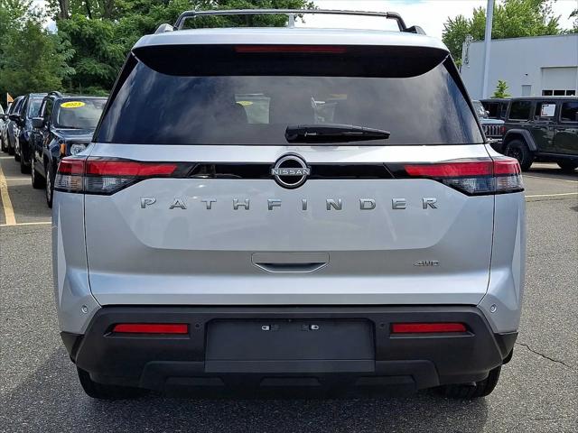 2025 Nissan Pathfinder SV 4WD