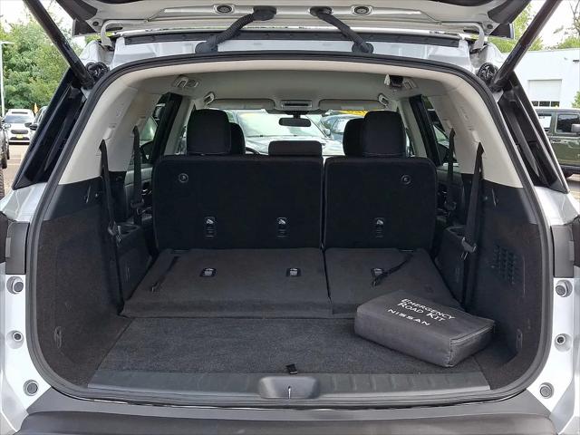 2025 Nissan Pathfinder SV 4WD