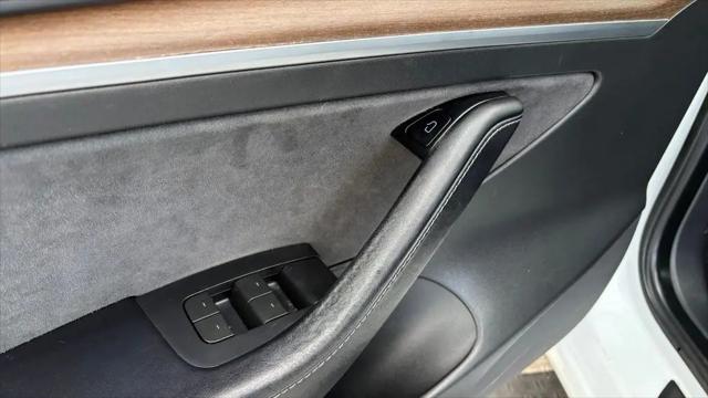 2022 Tesla Model 3 Long Range Dual Motor All-Wheel Drive