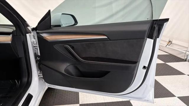 2022 Tesla Model 3 Long Range Dual Motor All-Wheel Drive