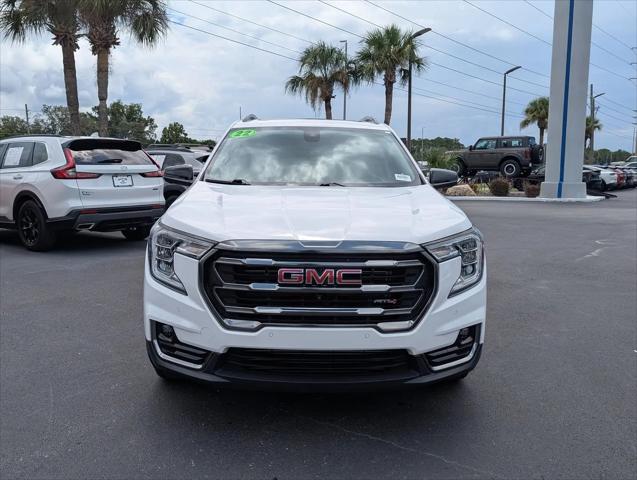 2022 GMC Terrain AWD AT4