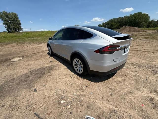 2016 Tesla Model X 75D