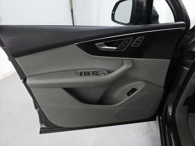 2023 Audi Q7 Premium 45 TFSI quattro Tiptronic