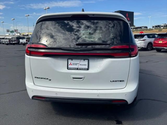 2025 Chrysler Pacifica Limited