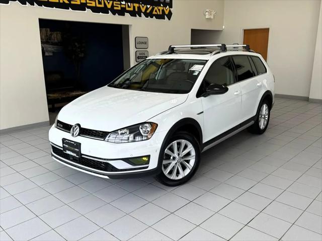 2017 Volkswagen Golf Alltrack TSI SE for sale in Racine, WI
