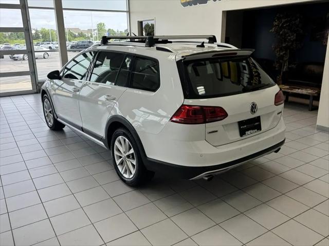 2017 Volkswagen Golf Alltrack TSI SE for sale in Racine, WI