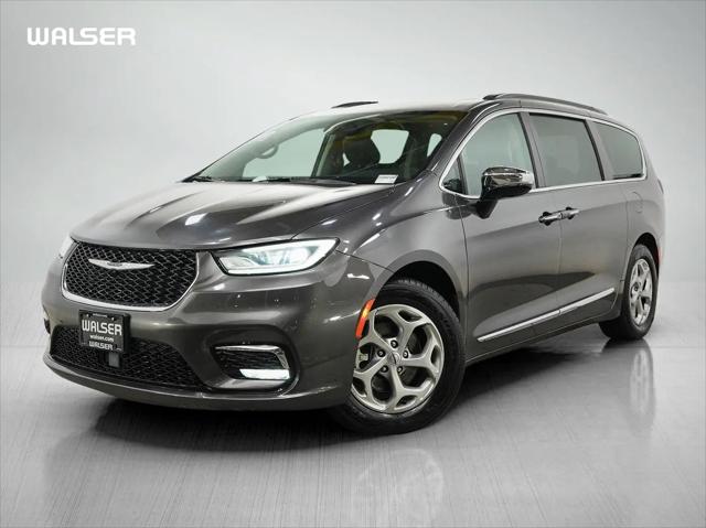 2023 Chrysler Pacifica Limited for sale in Coon Rapids, MN