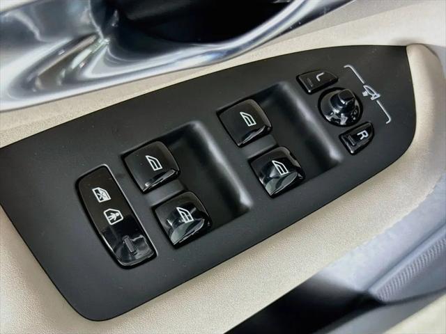 2026 Volvo XC90 Plus, B6 AWD Gas mild hybrid, Gasoline, Bright, 7 Seats