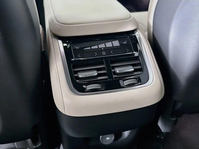 2026 Volvo XC90 Plus, B6 AWD Gas mild hybrid, Gasoline, Bright, 7 Seats