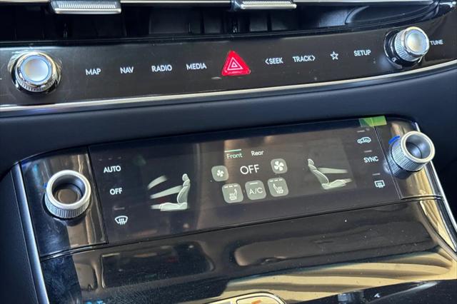 2026 Genesis GV70 2.5T