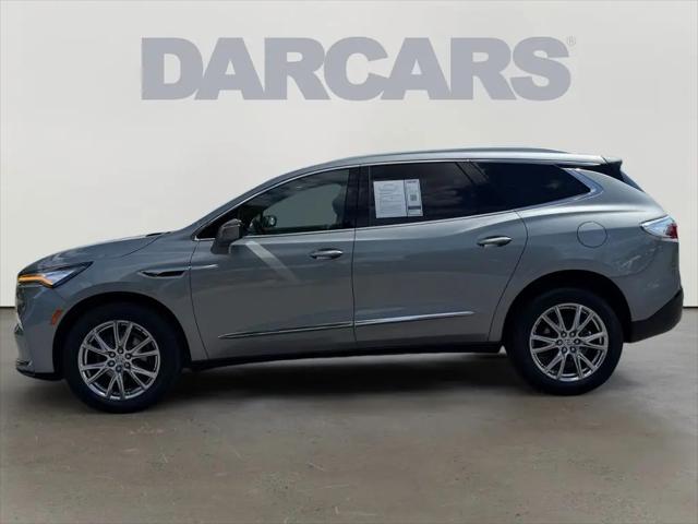 2023 Buick Enclave Essence AWD