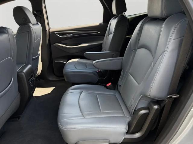 2023 Buick Enclave Essence AWD