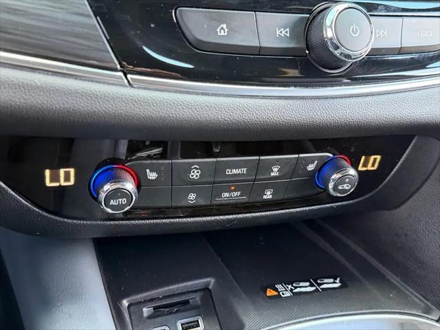 2023 Buick Enclave Essence AWD