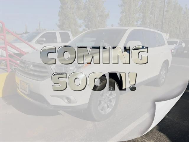 2012 Toyota Highlander SE V6 for sale in Fresno, CA