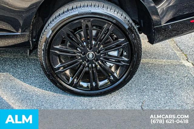2025 Land Rover Range Rover P530 SE 7 Seat