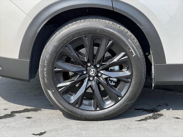 2025 Mazda X-90 Premium Sport