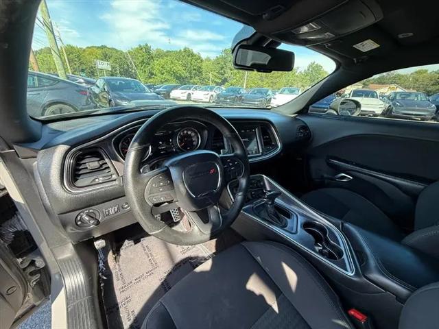 2017 Dodge Challenger R/T Shaker