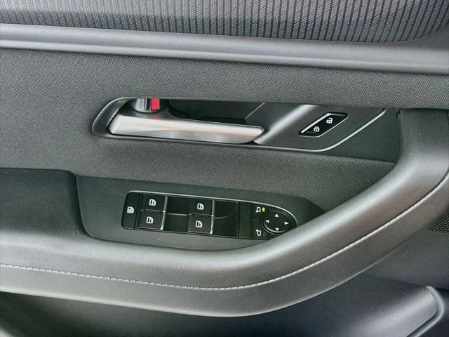 2026 Mazda X-90 3.3 Turbo Select