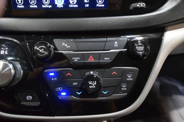 2017 Chrysler Pacifica Touring