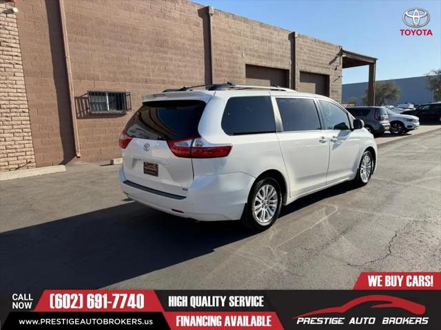 2017 Toyota Sienna XLE 8 Passenger