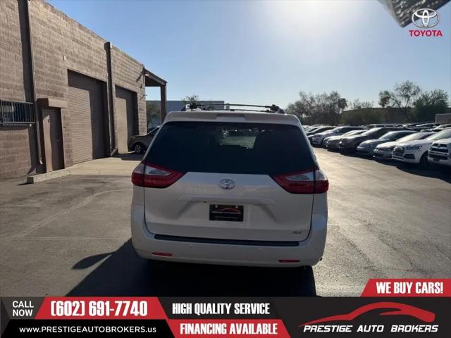 2017 Toyota Sienna XLE 8 Passenger