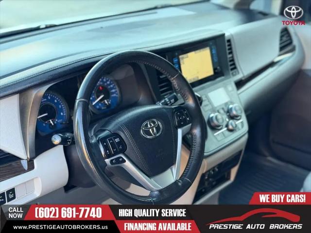 2017 Toyota Sienna XLE 8 Passenger