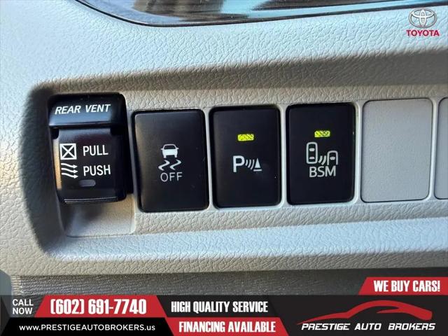 2017 Toyota Sienna XLE 8 Passenger