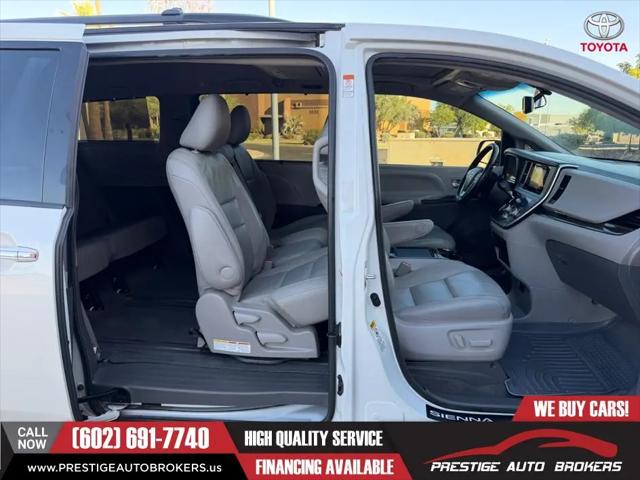 2017 Toyota Sienna XLE 8 Passenger