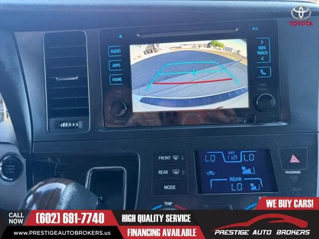 2017 Toyota Sienna XLE 8 Passenger