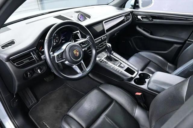 2020 Porsche Macan Macan